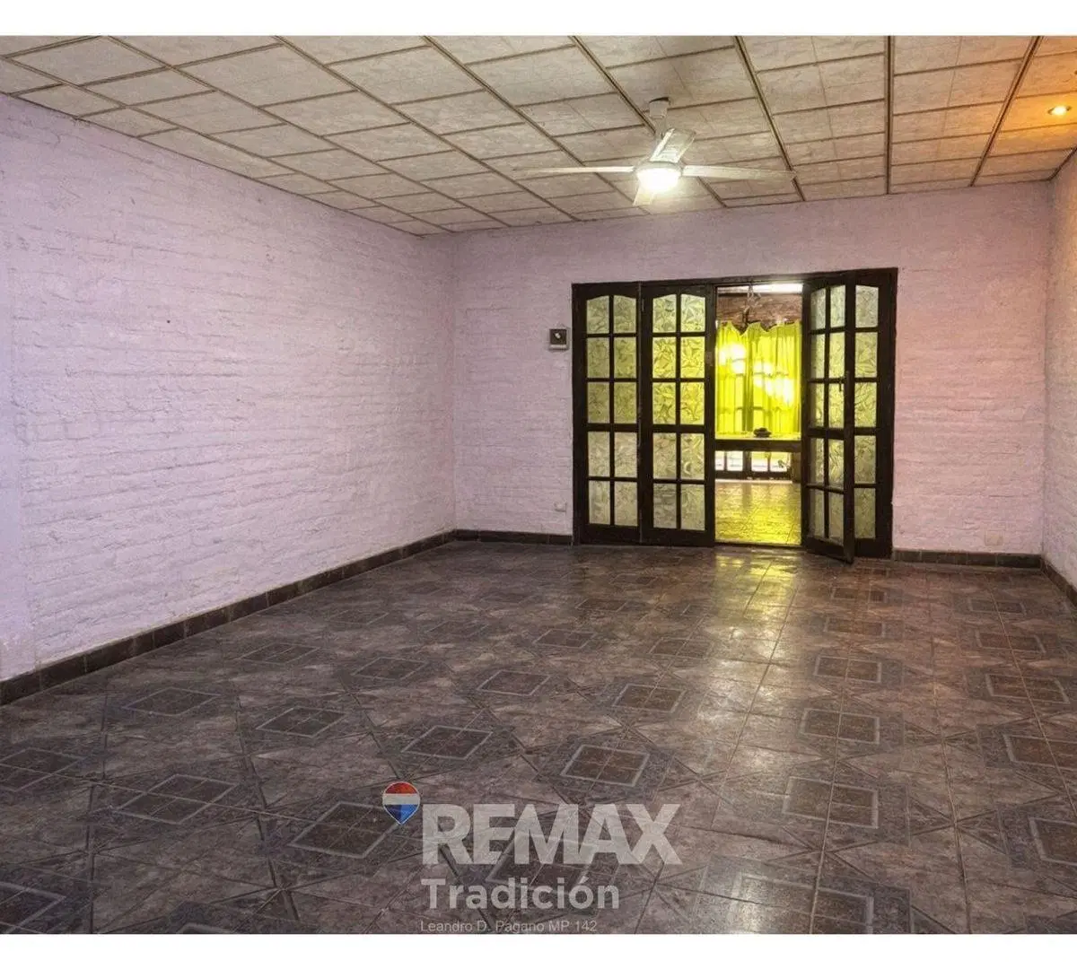CASA VENTA 8 AMB. CON PILETA - RESISTENCIA 5