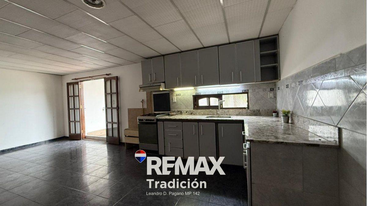 CASA 3 DORMITORIOS -VENTA RESISTENCIA CON COCHERA