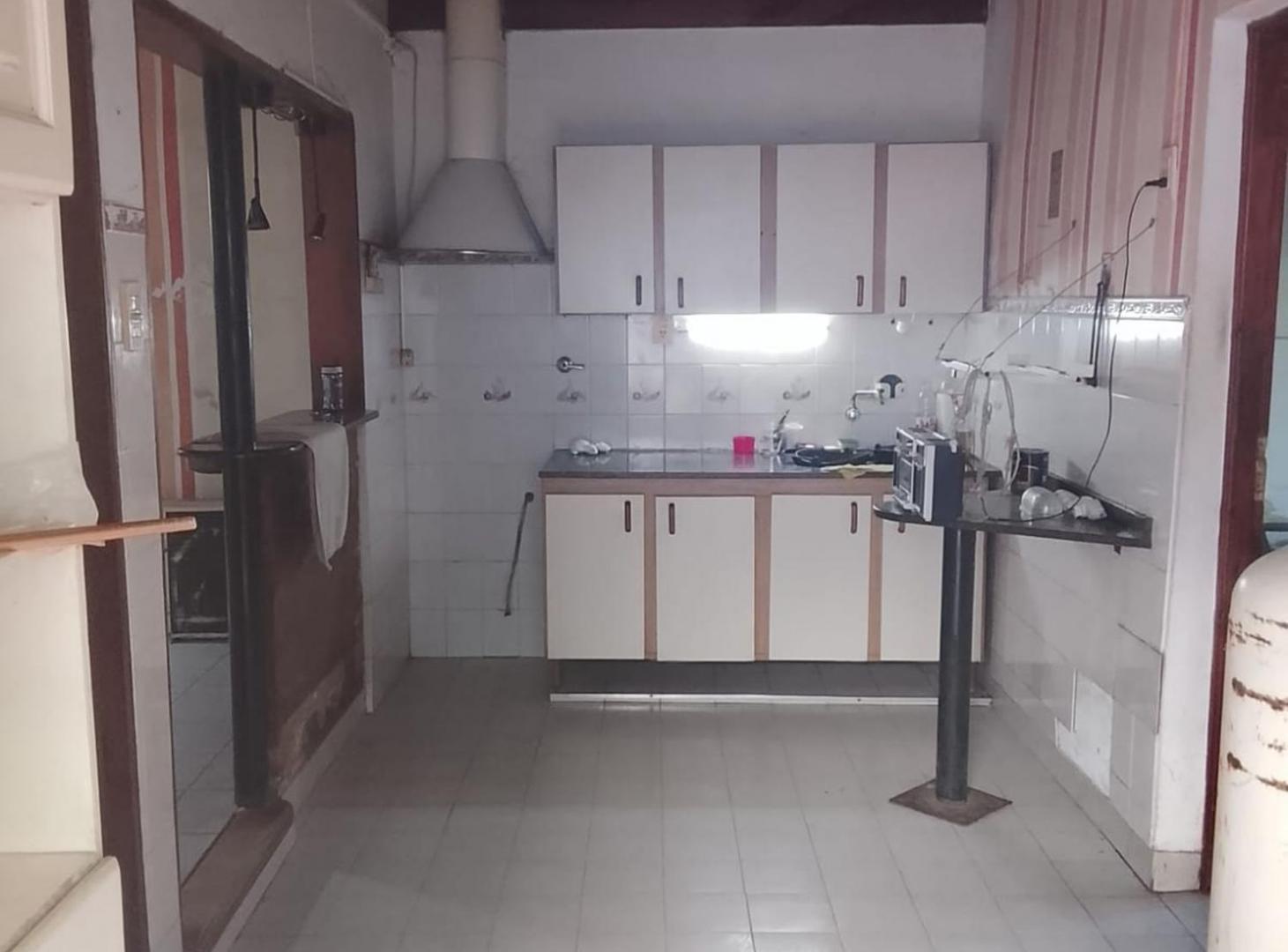 Foto de CASA EN ALQUILER C LOCAL COMERCIAL EN RESISTENCIA, imagen 5