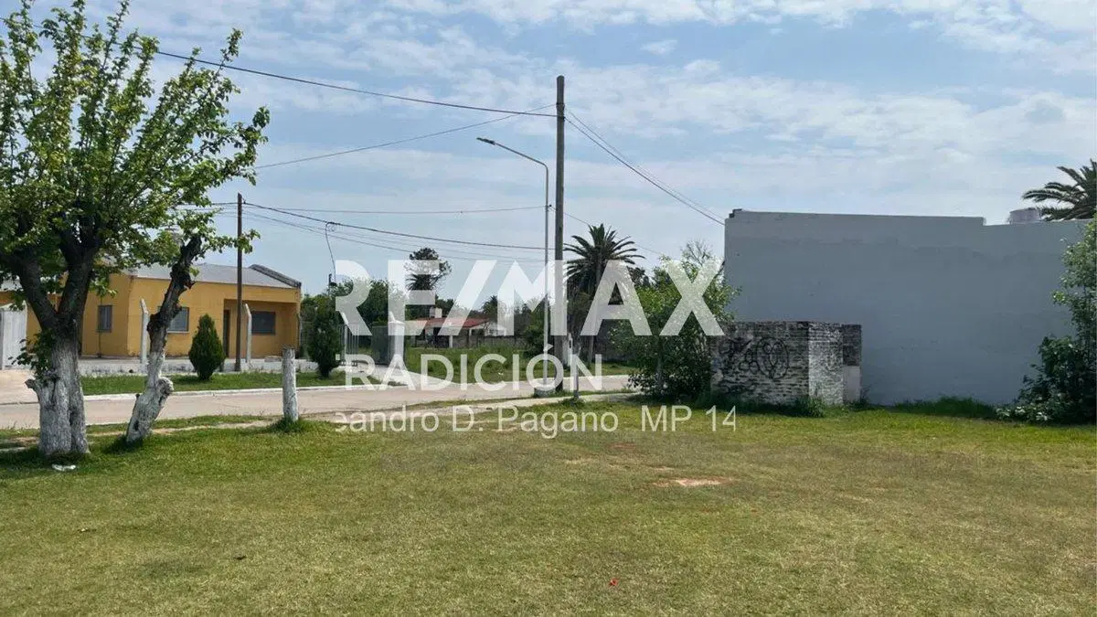 VENTA DE TERRENO en el  CENTRO DE LA CLOTILDE 4