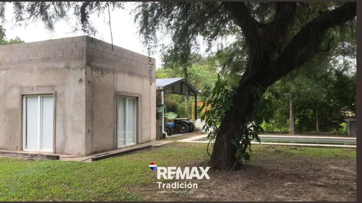 quincho en venta en barrio cerrado en cnia benitez 2
