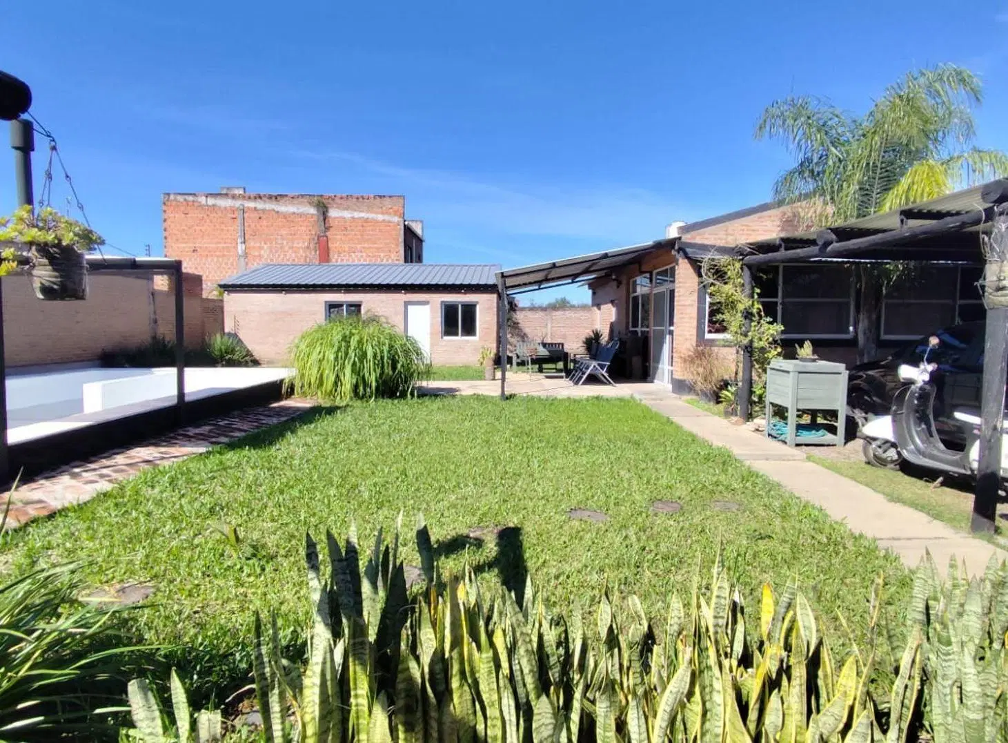 Venta Casa con Pileta en Zona Norte, Resistencia.- 2