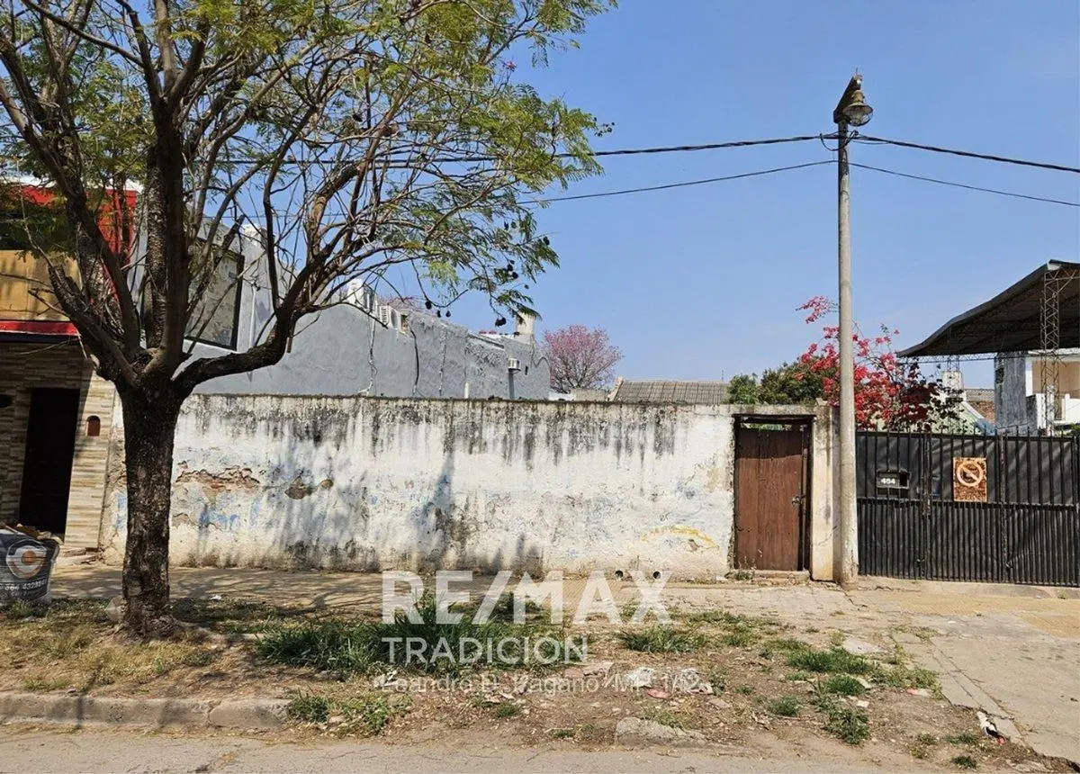Lote de 500 m2 en AQUILER  microcentro Saenz Peña 3