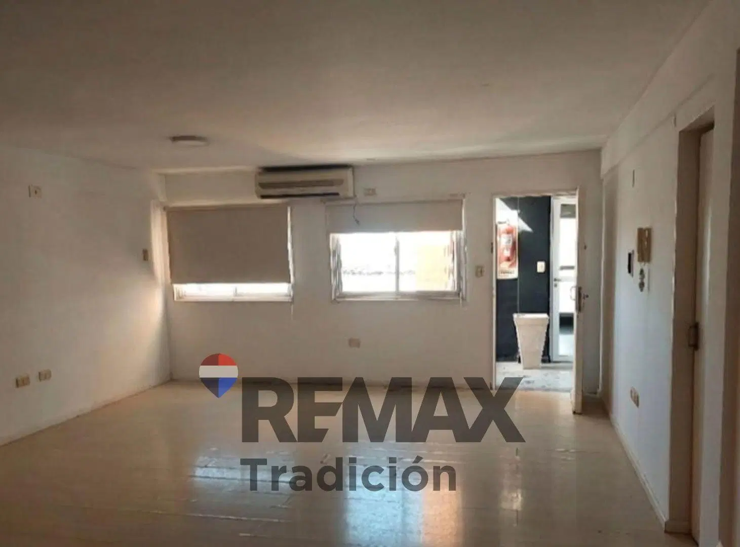 Venta Dpto 3 dormitorios c/ Cochera. Centro Rcia 2