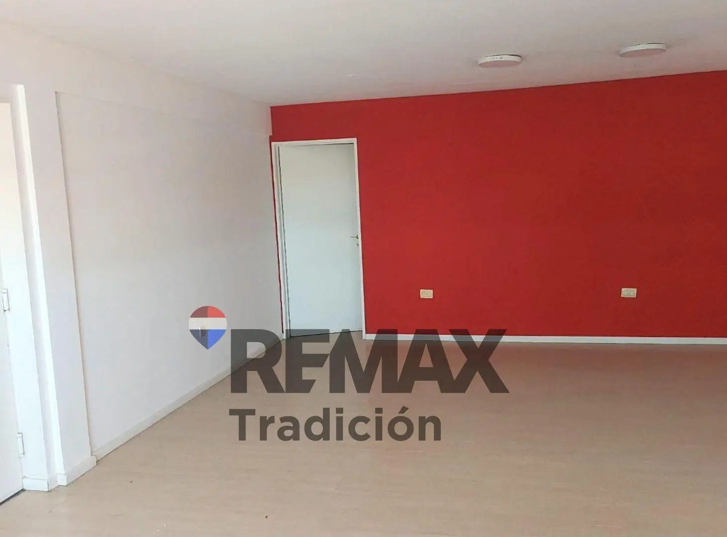 Venta Dpto 3 dormitorios c/ Cochera. Centro Rcia 3