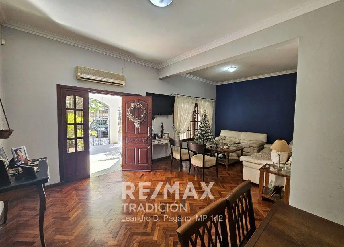 CASA EN VENTA -  RESISTENCIA 2