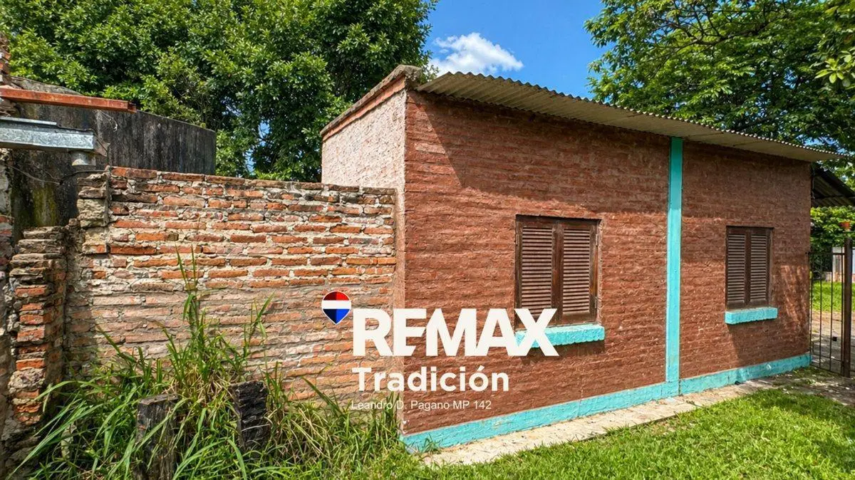 VENTA DE CASA 1 DORMITORIO + TERRENO - La Liguria 4