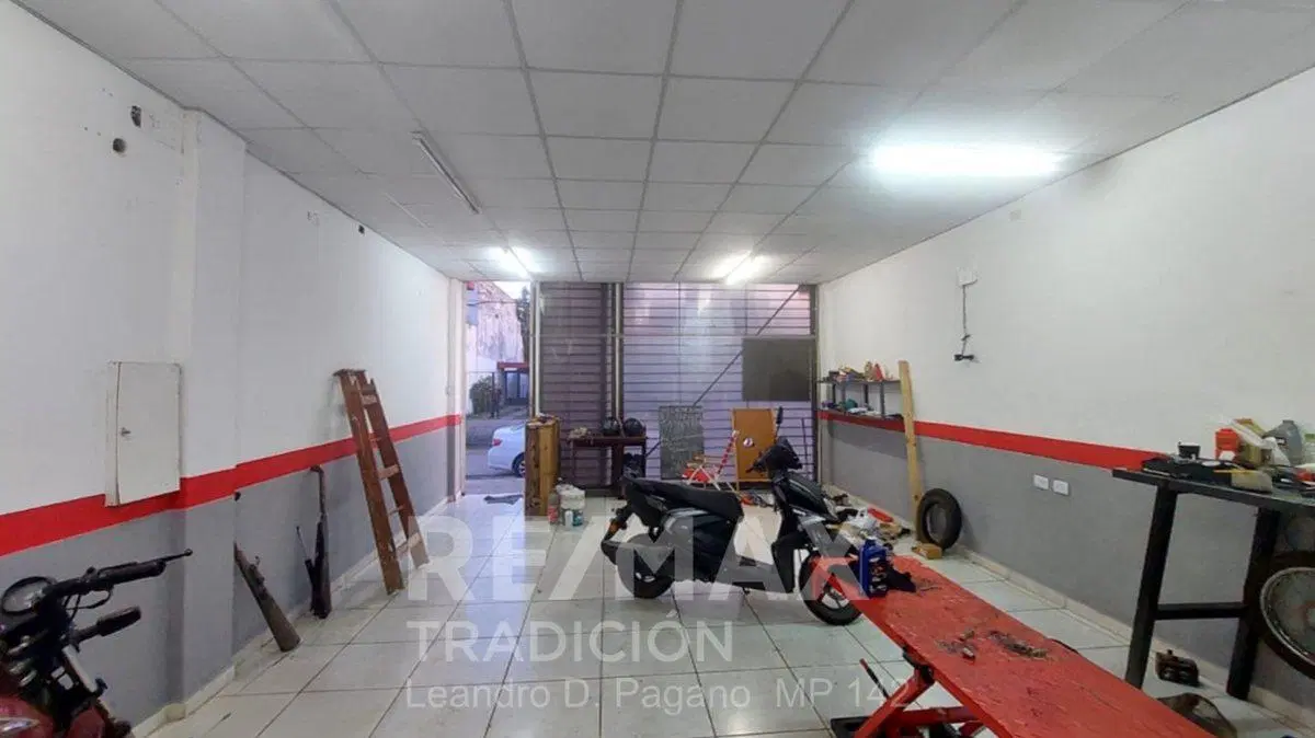 Local Comercial con terreno en Venta Macrocentro 2