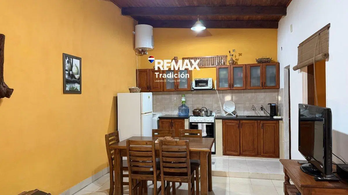 CASA  VENTA  4 AMB. BARRIO ARAMBURU 3