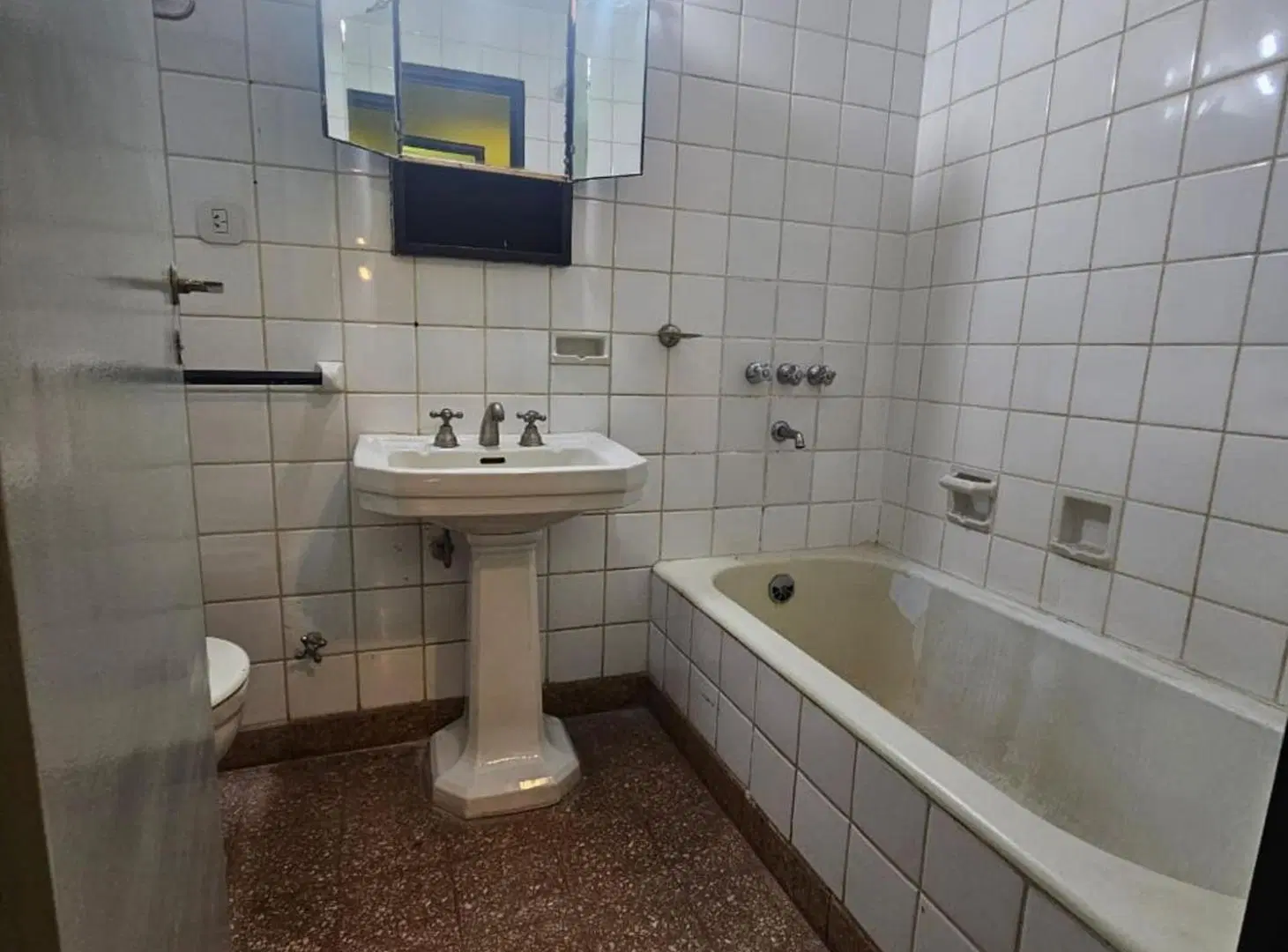 DTO 1 DORMITORIO EN PLENO CENTRO DE RESISTENCIA 2