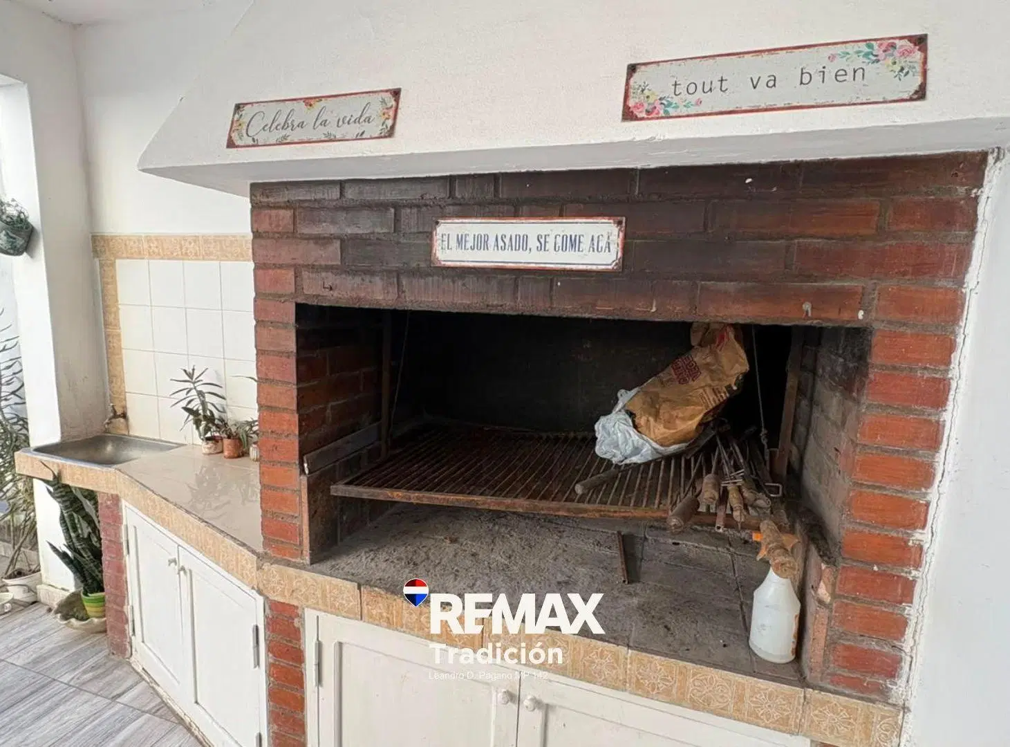 Hermosa Casa en Dúplex sobre Av. Hernandarias 2
