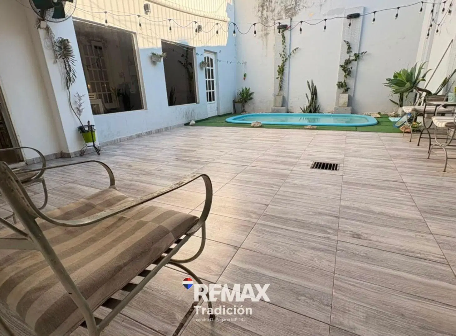 Hermosa Casa en Dúplex sobre Av. Hernandarias 5