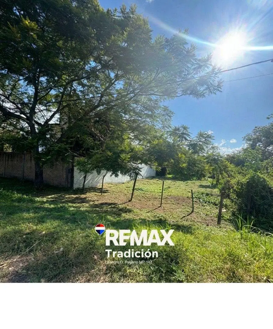 Terreno de 410m2 con vista al Río Negro 2