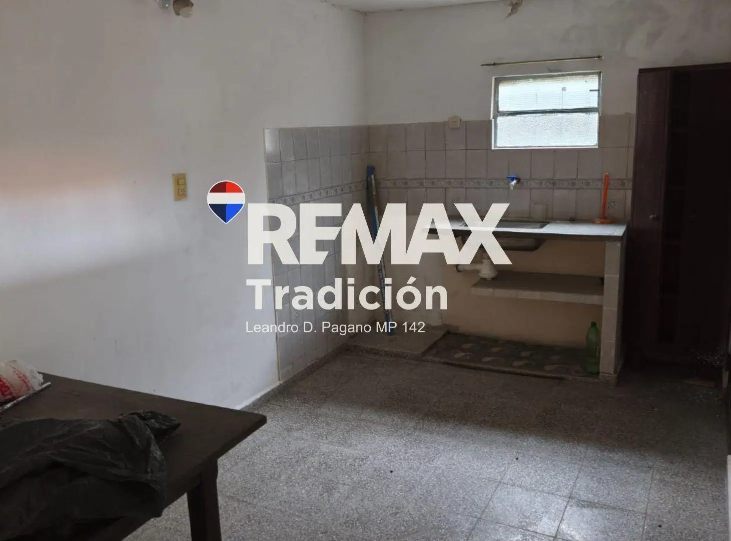 CASA EN VENTA  B BARBERAN - APTA CRÉDITO 8