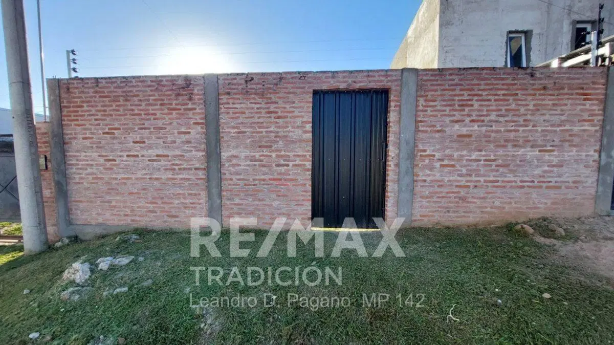Vta Terreno en Fontana con Muro Perimetral 5