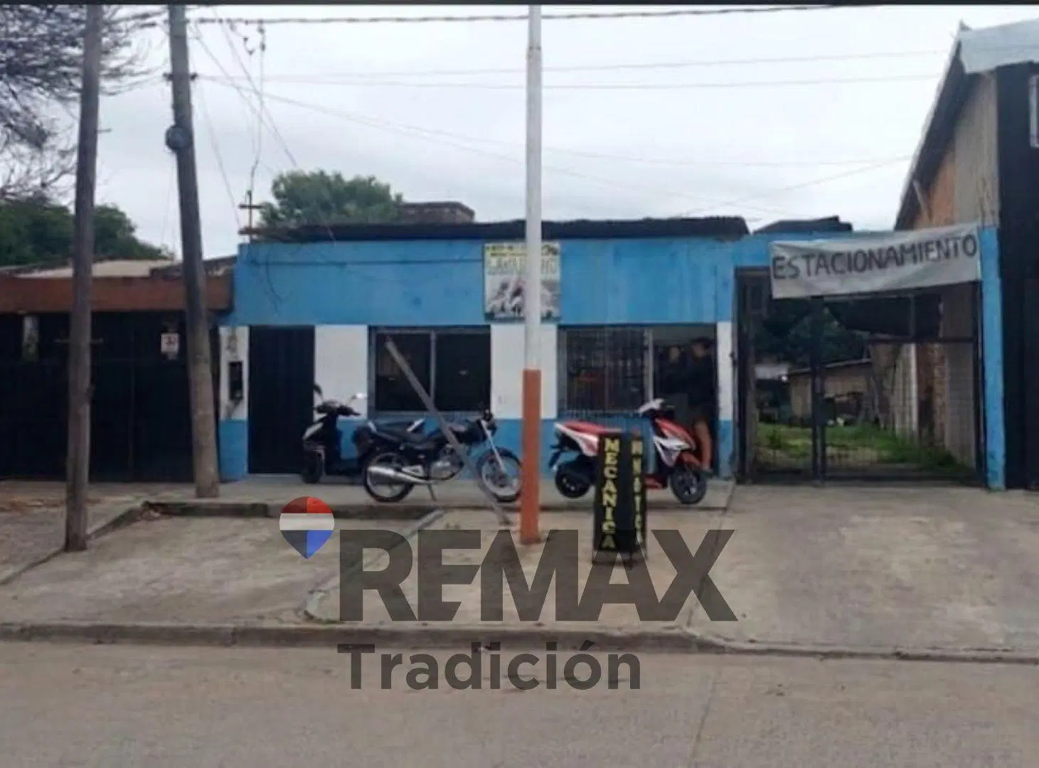 Vta Casa a Reciclar y Local en Gran Terreno Rcia 5