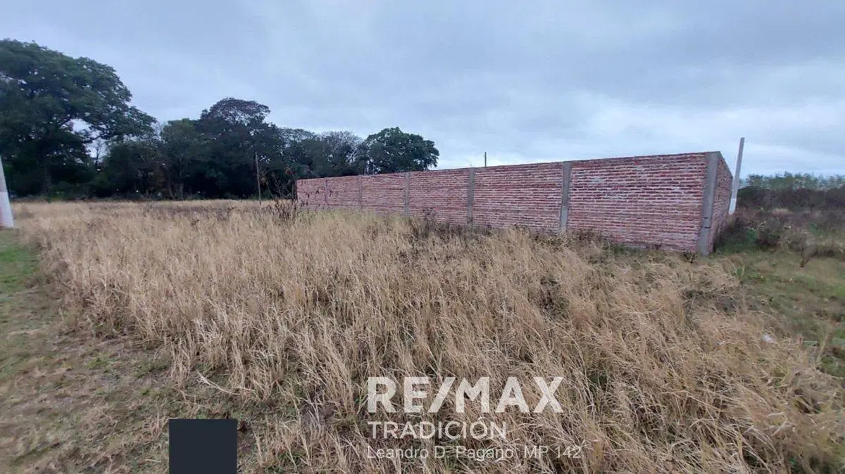 Terreno en venta Barrio Santa Lucía ex  B insssep 2