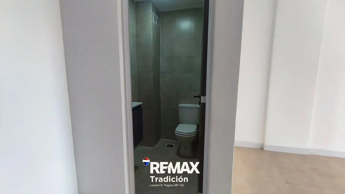 Dpto Vendo 3 dorm c/cochera Centro Rcia. 4