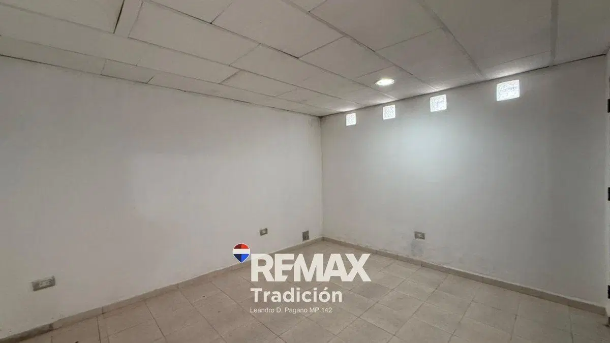 CASA 3 DORMITORIOS -VENTA RESISTENCIA CON COCHERA 5