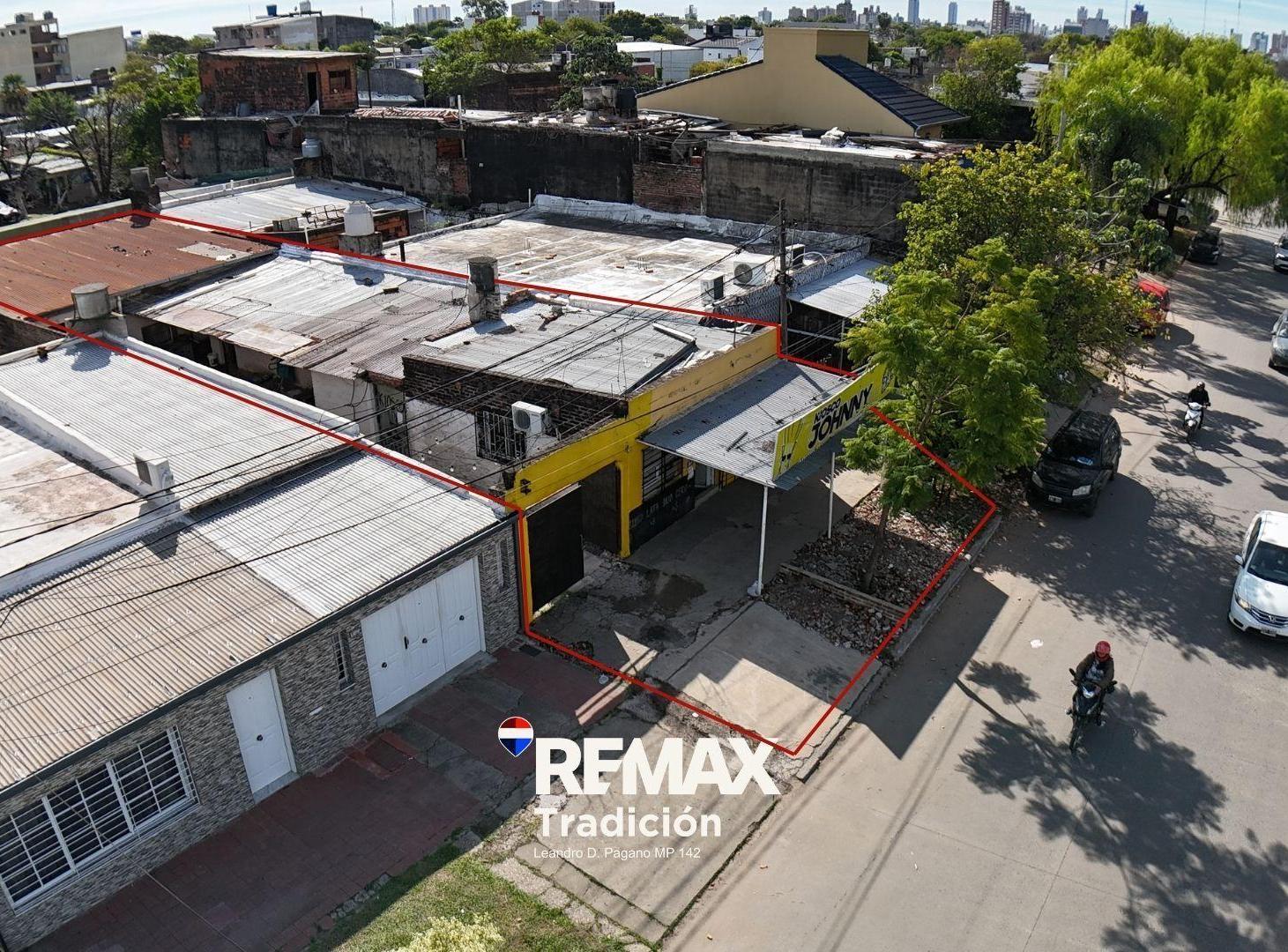 Foto de Casa c/ local comercial en Venta sobre Av. Alberdi, imagen 3
