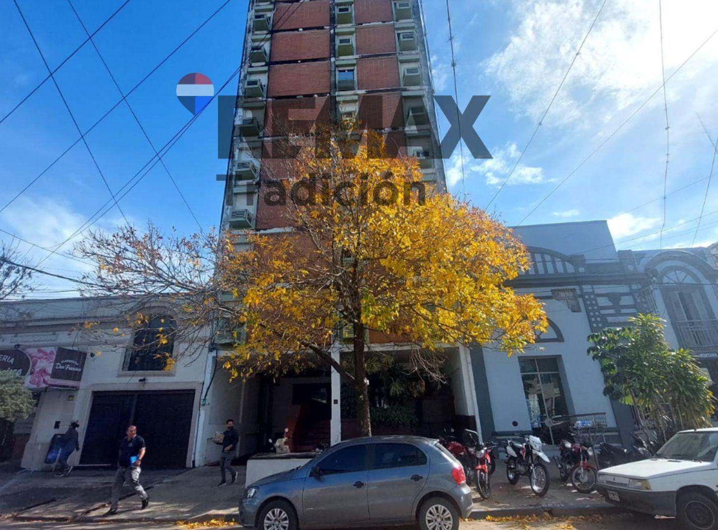 Foto de Venta Bloque de Oficinas c/ Cochera. Macrocentro, imagen 1