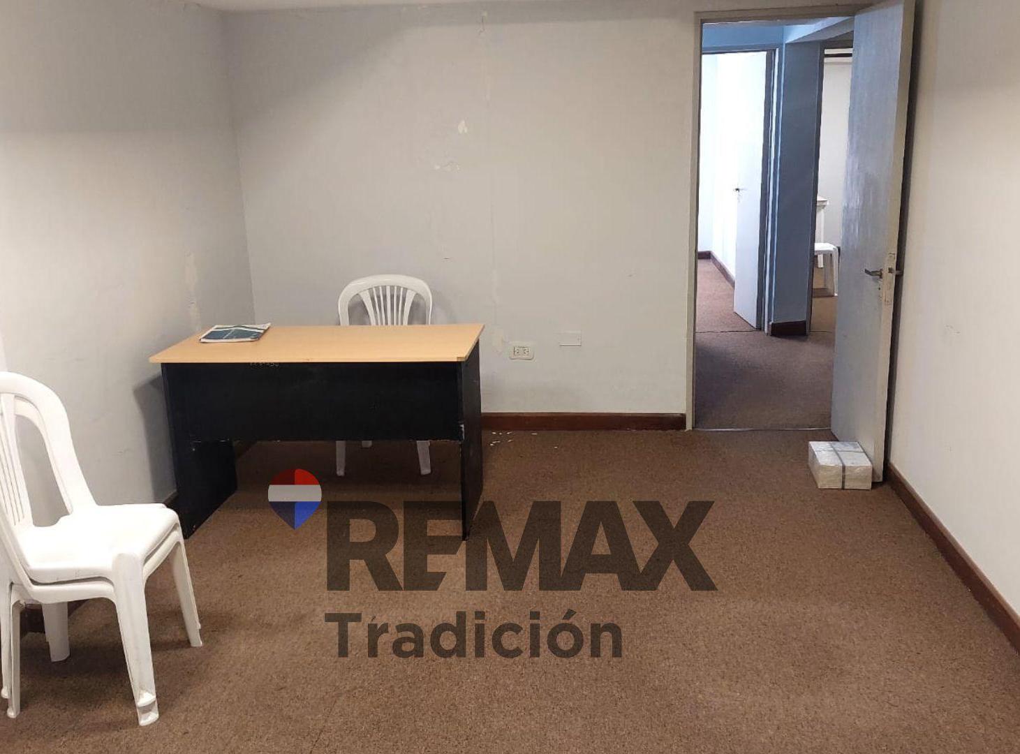 Foto de Venta Bloque de Oficinas c/ Cochera. Macrocentro, imagen 5