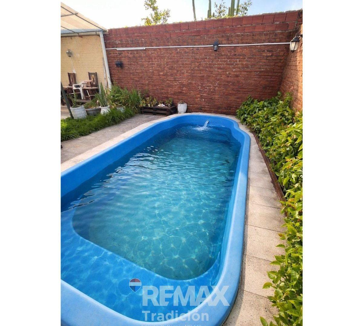 Foto de CASA VENTA 8 AMB. CON PILETA - RESISTENCIA, imagen 2