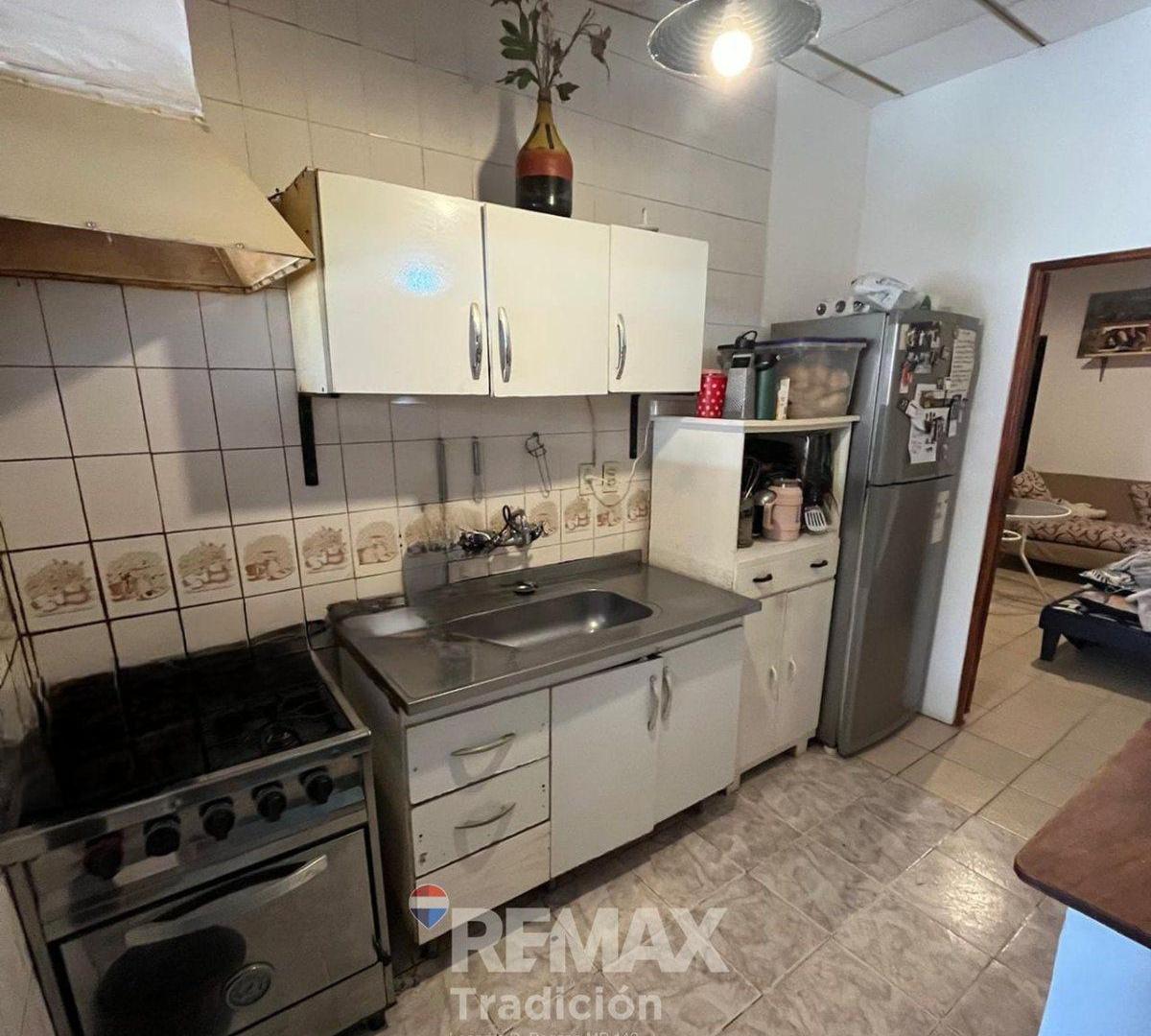 Foto de CASA VENTA 8 AMB. CON PILETA - RESISTENCIA, imagen 1