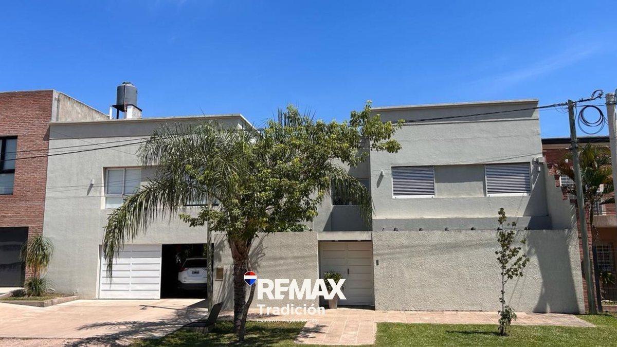 Foto de Casa Venta 4 dorm c/ pileta Resistencia Chaco, imagen 1