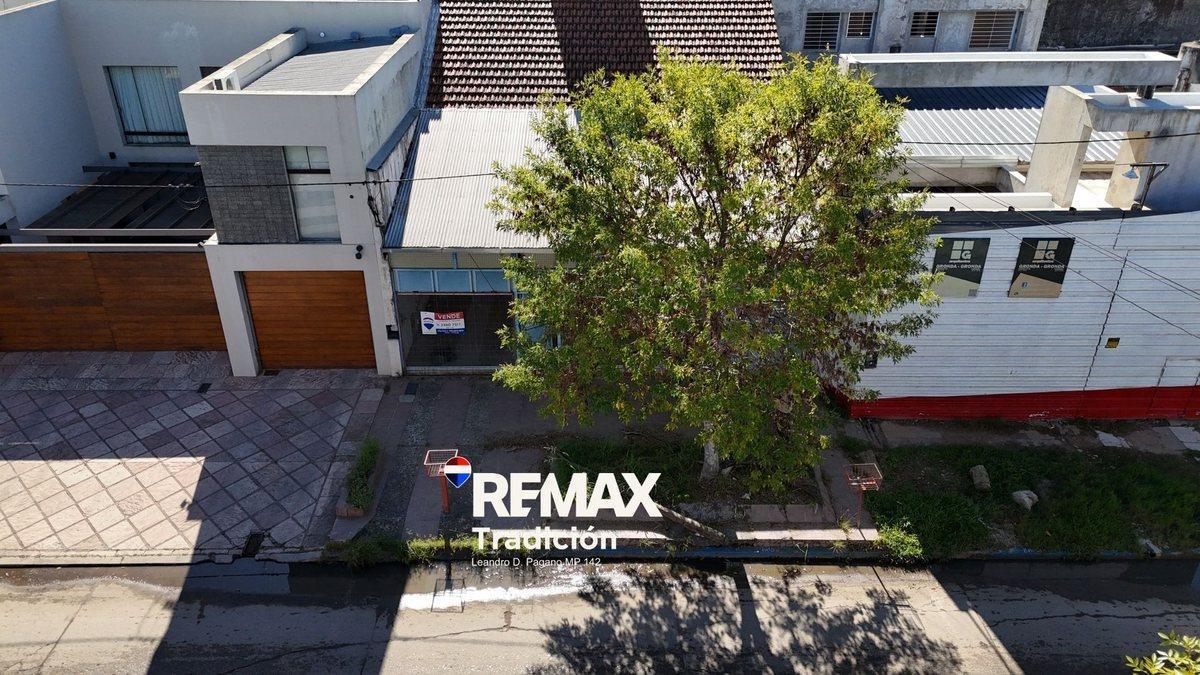 Foto de Casa 5 dorm. en venta – Resistencia – Patio amplio, imagen 1