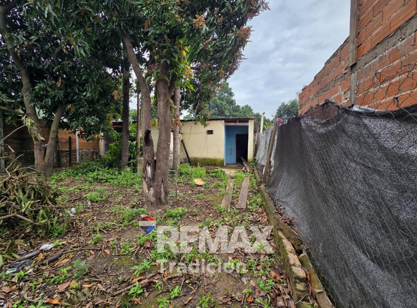Foto de Casa a reciclar en venta, Resistencia - 337m², imagen 2