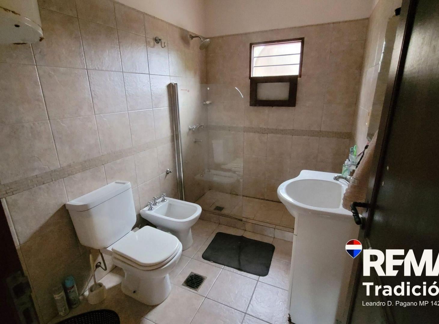 Foto de Exclusiva CASA en VENTA 3 DORMITORIOS Resistencia, imagen 4