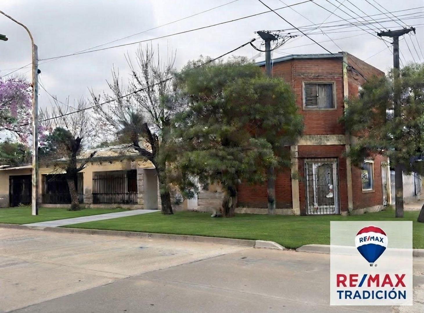 Foto de Casa Venta 8 ambientes equina 22 y 13 Sáenz Peña, imagen 1