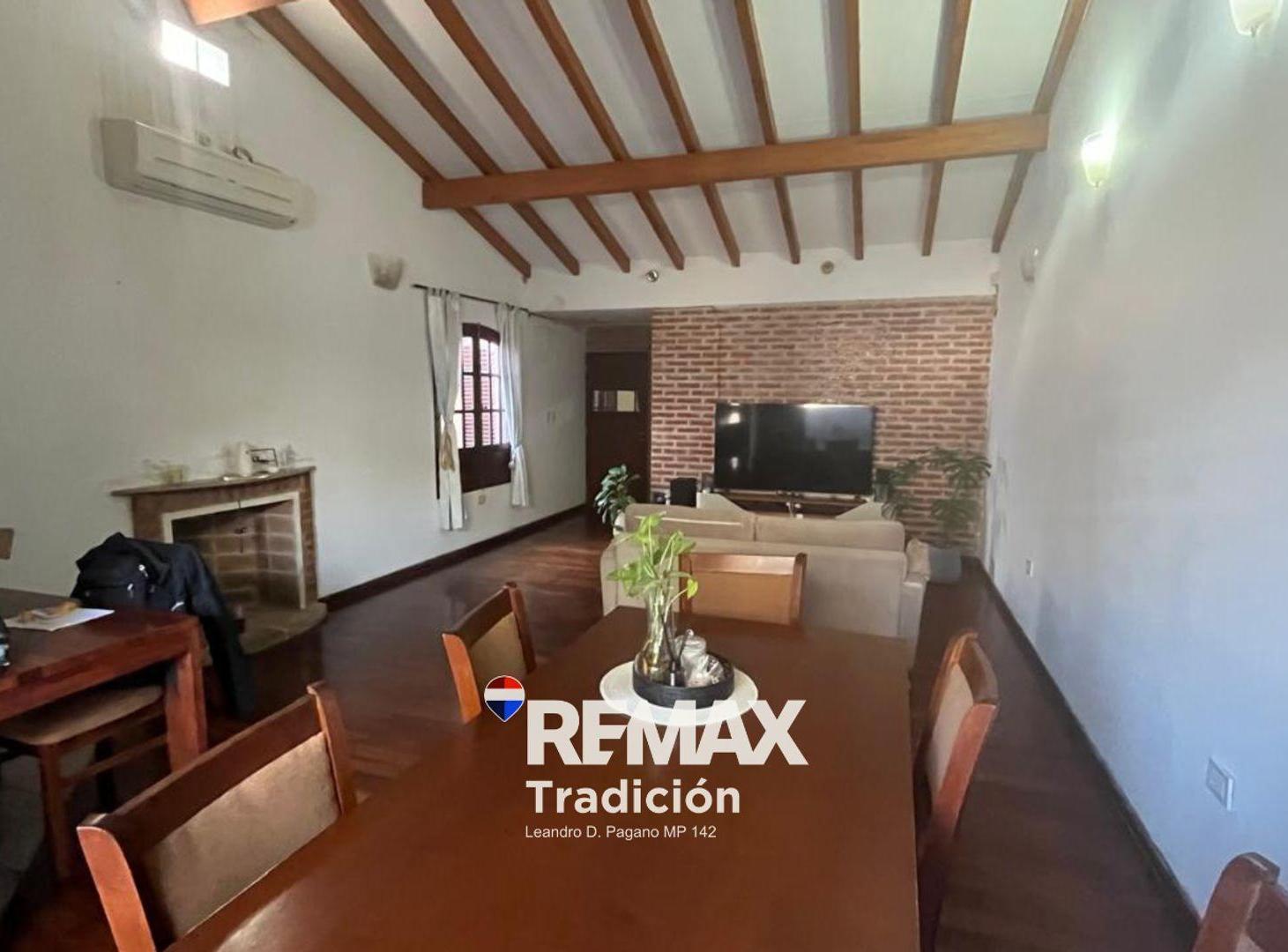 Foto de VENTA HERMOSA CASA MACROCENTRO -CON PATIO Y GARAGE, imagen 3