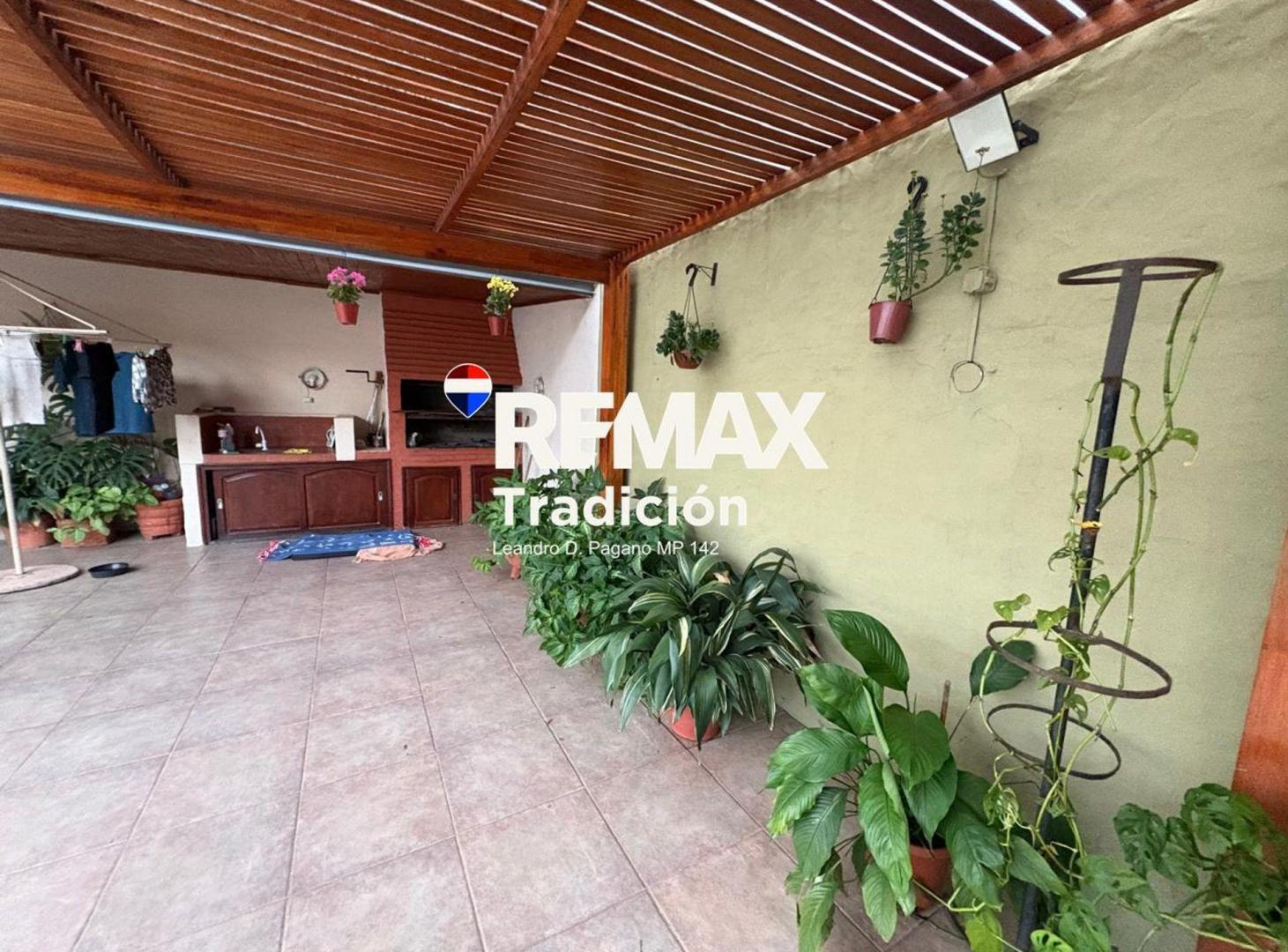 Foto de Venta casa 7 Amb. Villa del Carmen, imagen 2