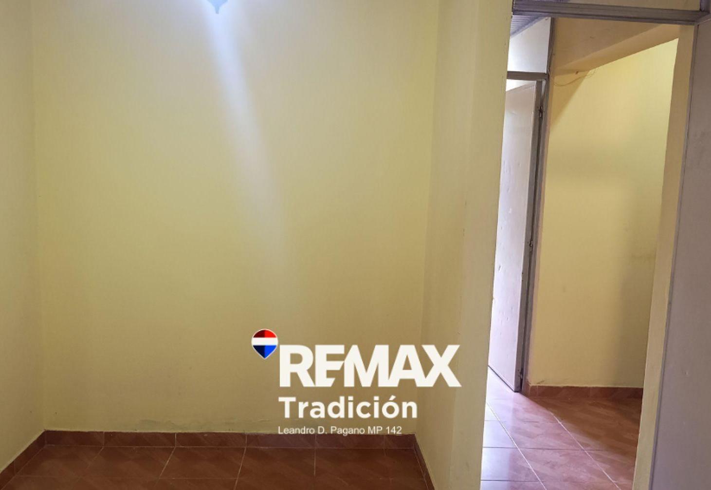Foto de DEPARTAMENTO 4 DORMITORIOS EN VENTA CON PATIO, imagen 1