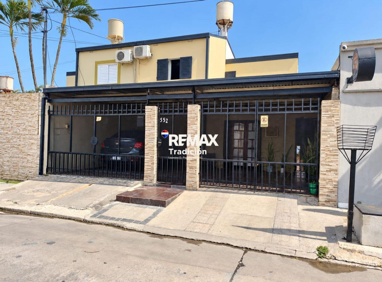 Foto de VENTA CASA MAS 2 DEPTOS PARA RENTA EN RESISTENCIA, imagen 2