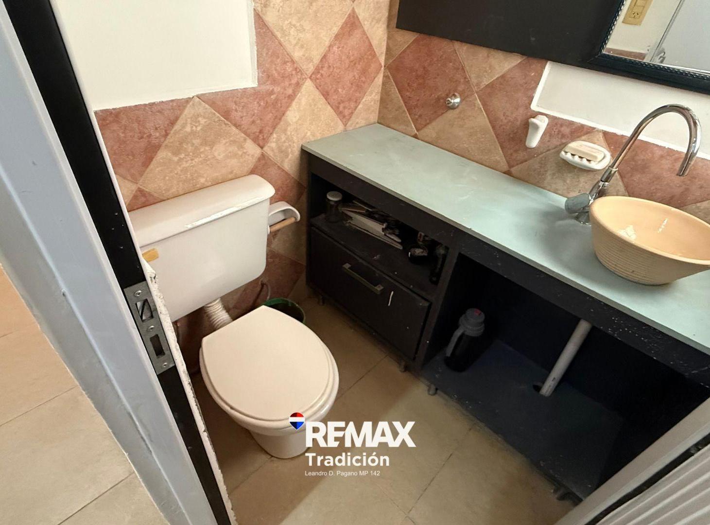 Foto de Casa 6 Amb. En Venta excelente ubicación c/Local, imagen 4