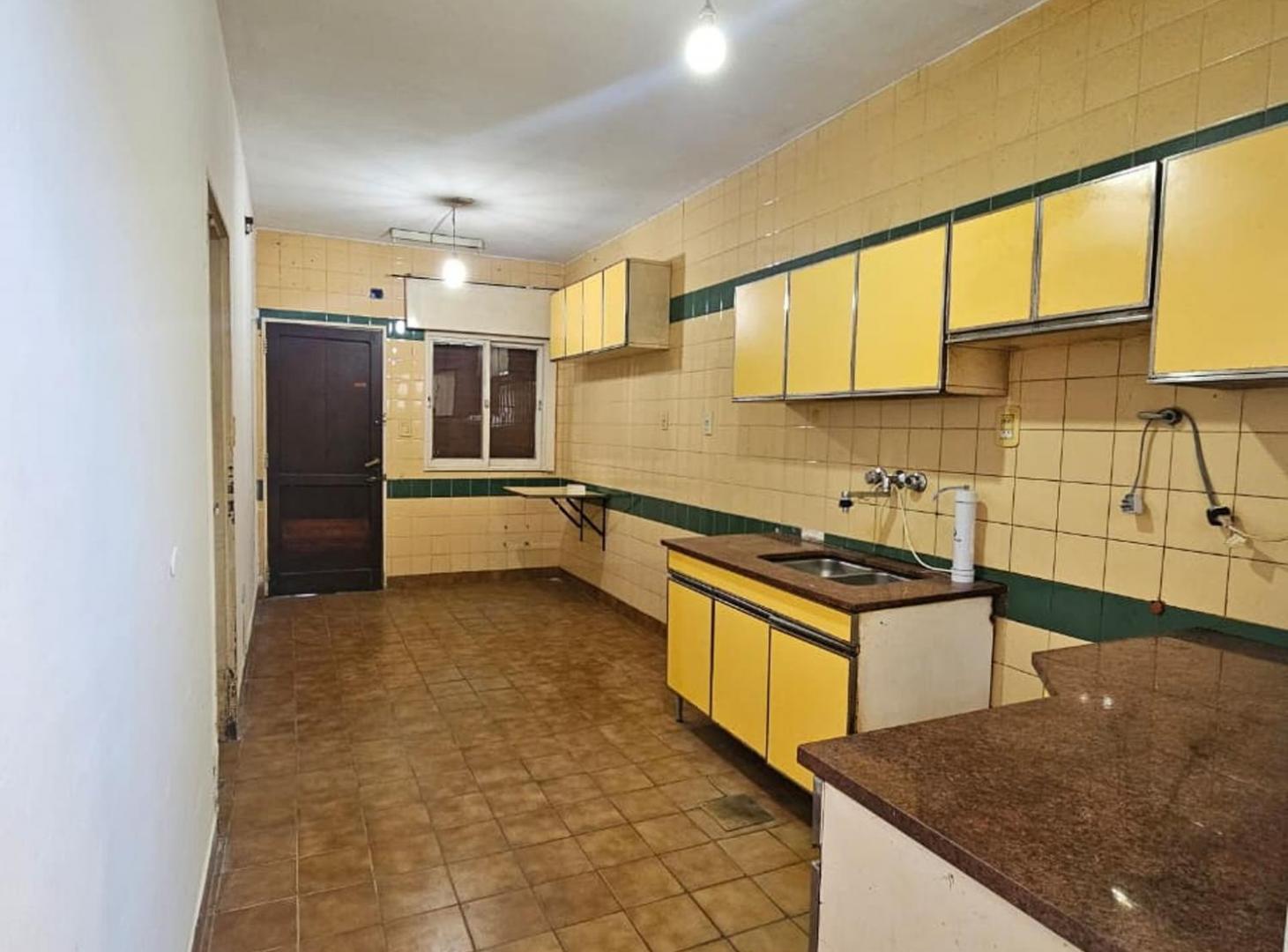 Foto de CASA EN VENTA EN MICROCENTRO DE RESISTENCIA, imagen 2