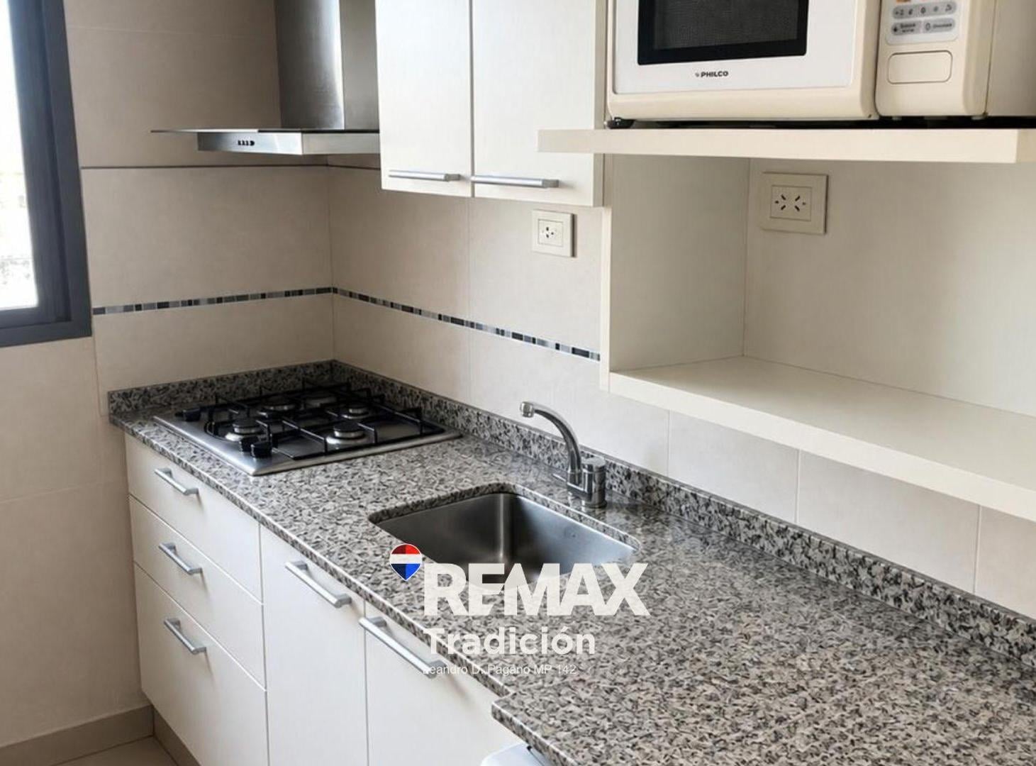Foto de VENTA DEPARTAMENTO REMODELADO-MACROCENTRO COCHERA, imagen 5