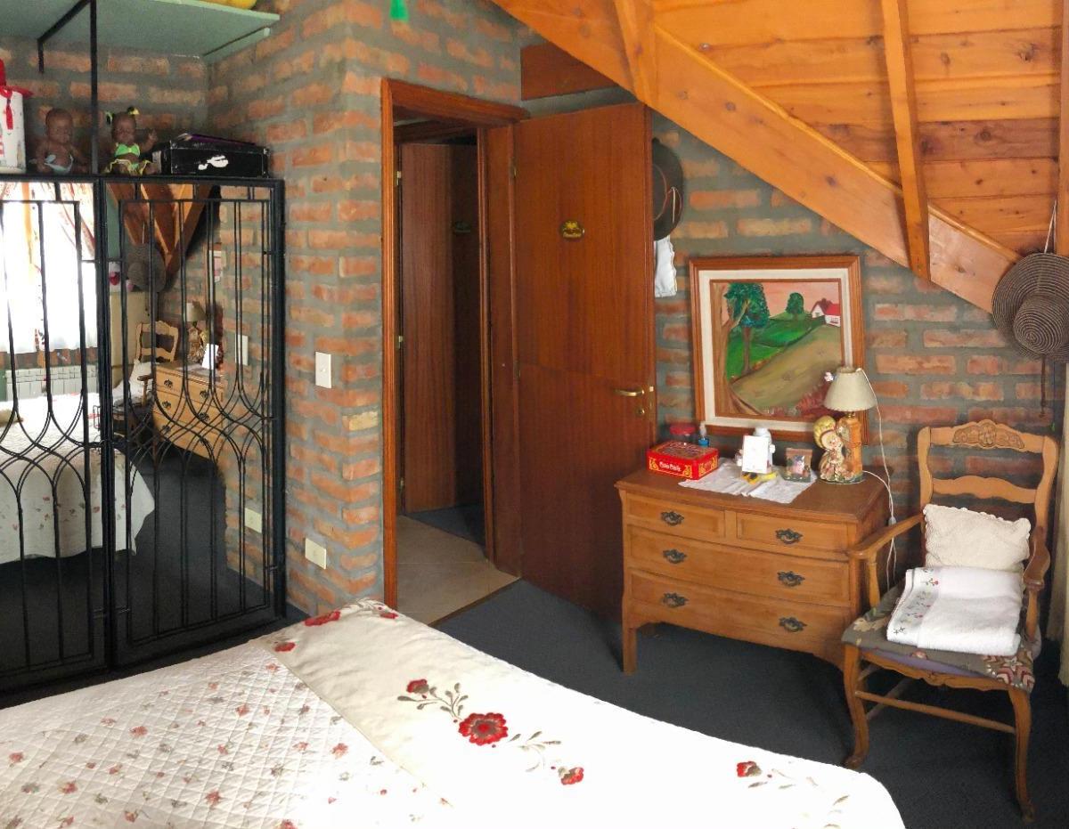 Chalet con Vista Al Cerro Calfu Mahuia 4