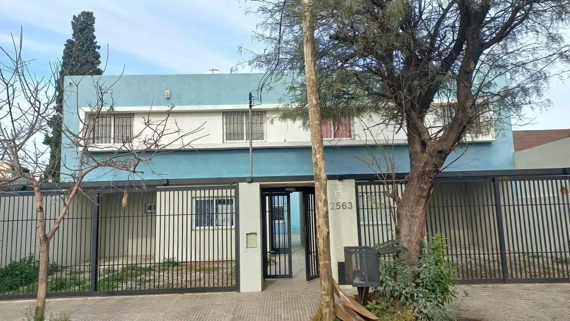 Duplex en Complejo - 3d + cochera + patio Alto Alberdi 2