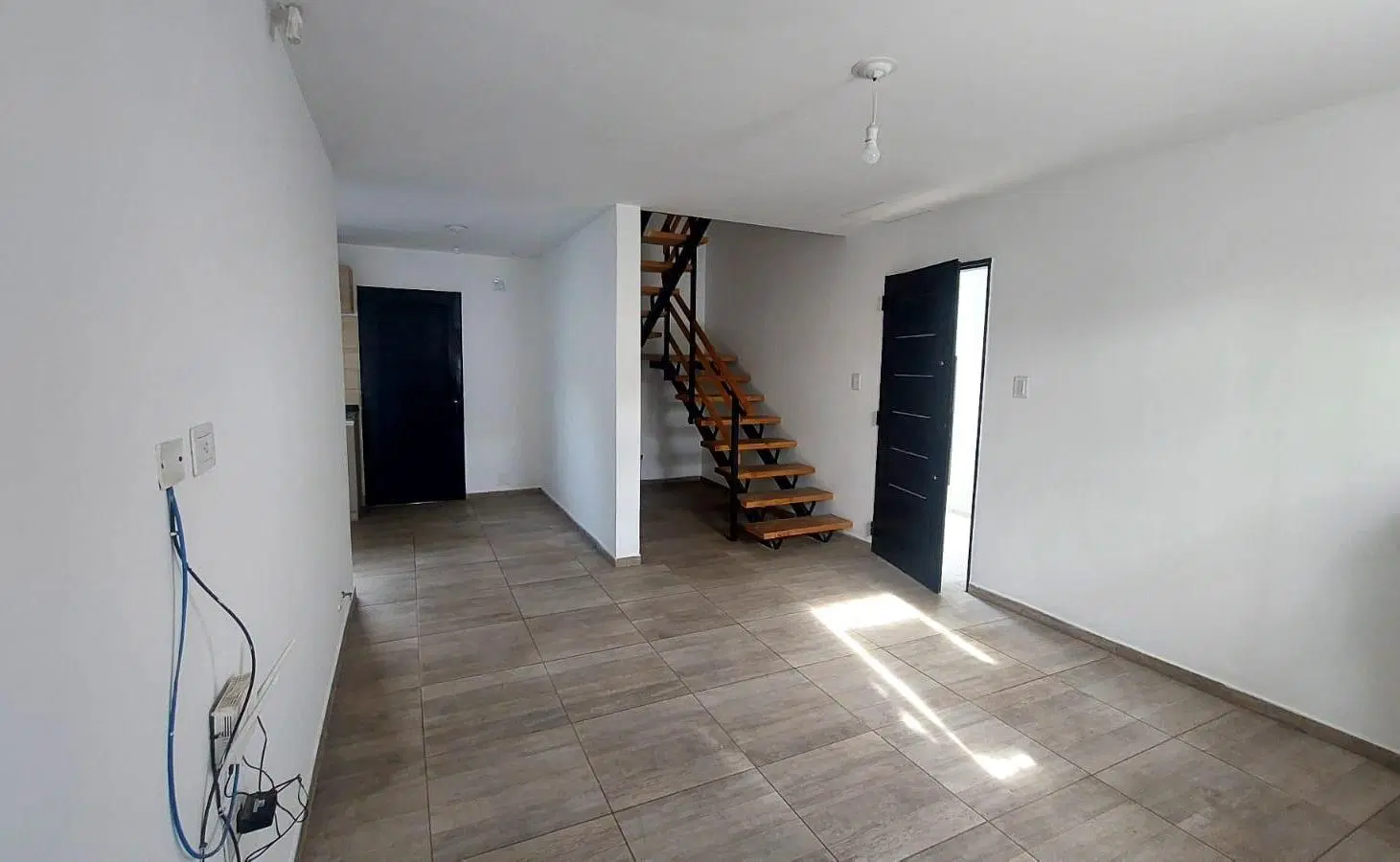 Duplex en Complejo - 3d + cochera + patio Alto Alberdi 4