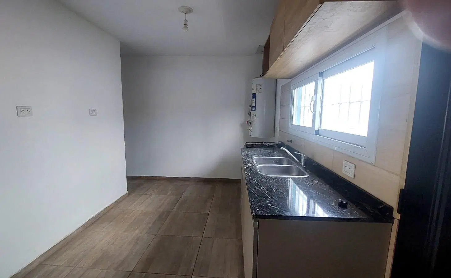 Duplex en Complejo - 3d + cochera + patio Alto Alberdi 5