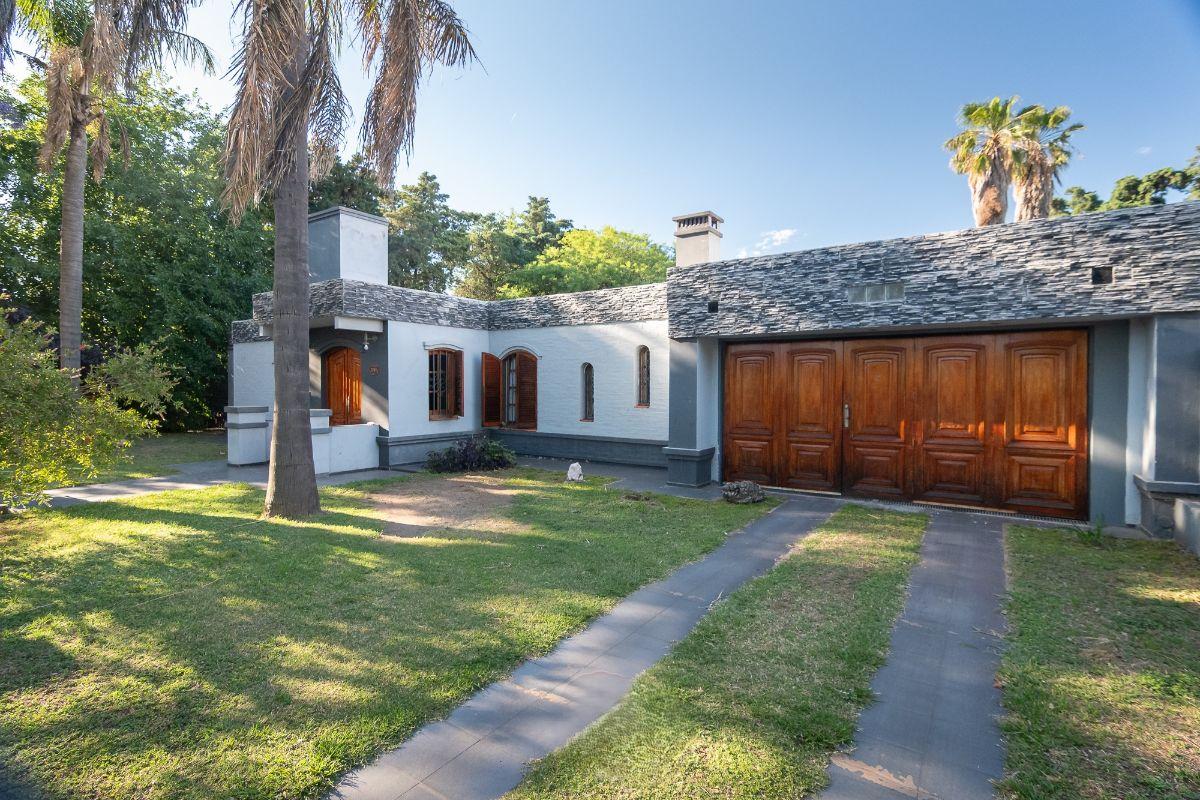 VENTA CASA 3 DORMITRORIOS C/ PILETA ARGUELLO ,CORDOBA