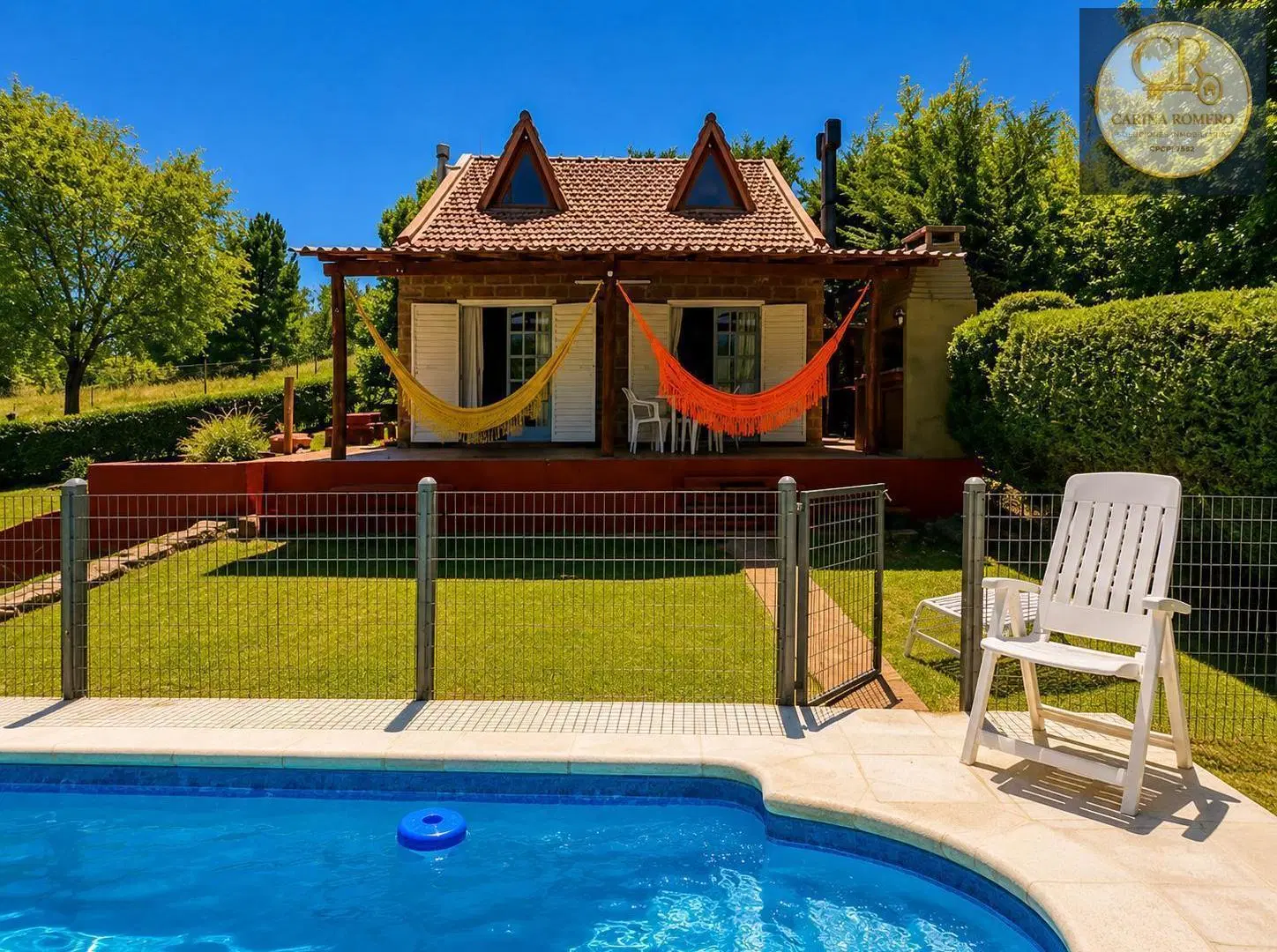 Venta Chalet , pileta y jardín arbolado — Villa Ciudad de América, Córdoba 3