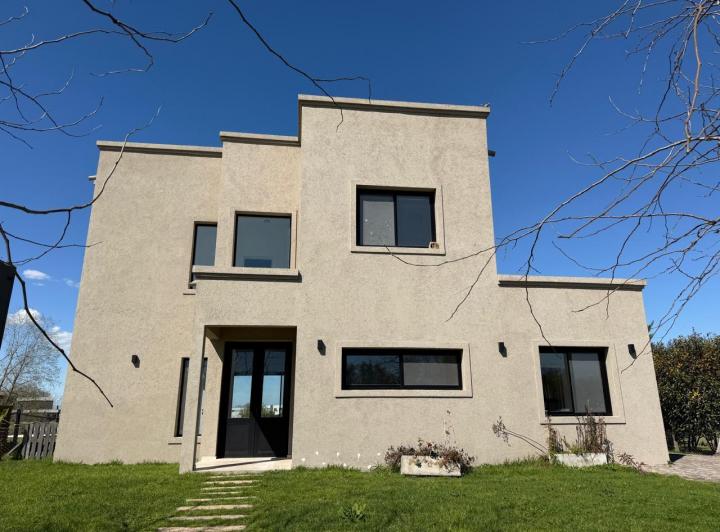 Casa a la laguna!! Alquiler 1