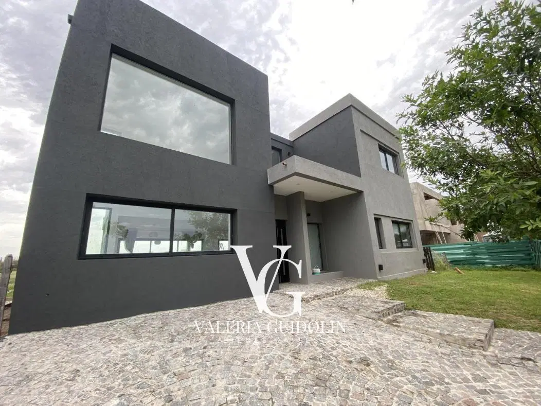 Casa Venta Barrio El Naudir a la laguna 3