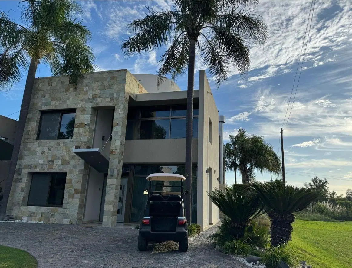 Casa en Country Nautico de Escobar 5