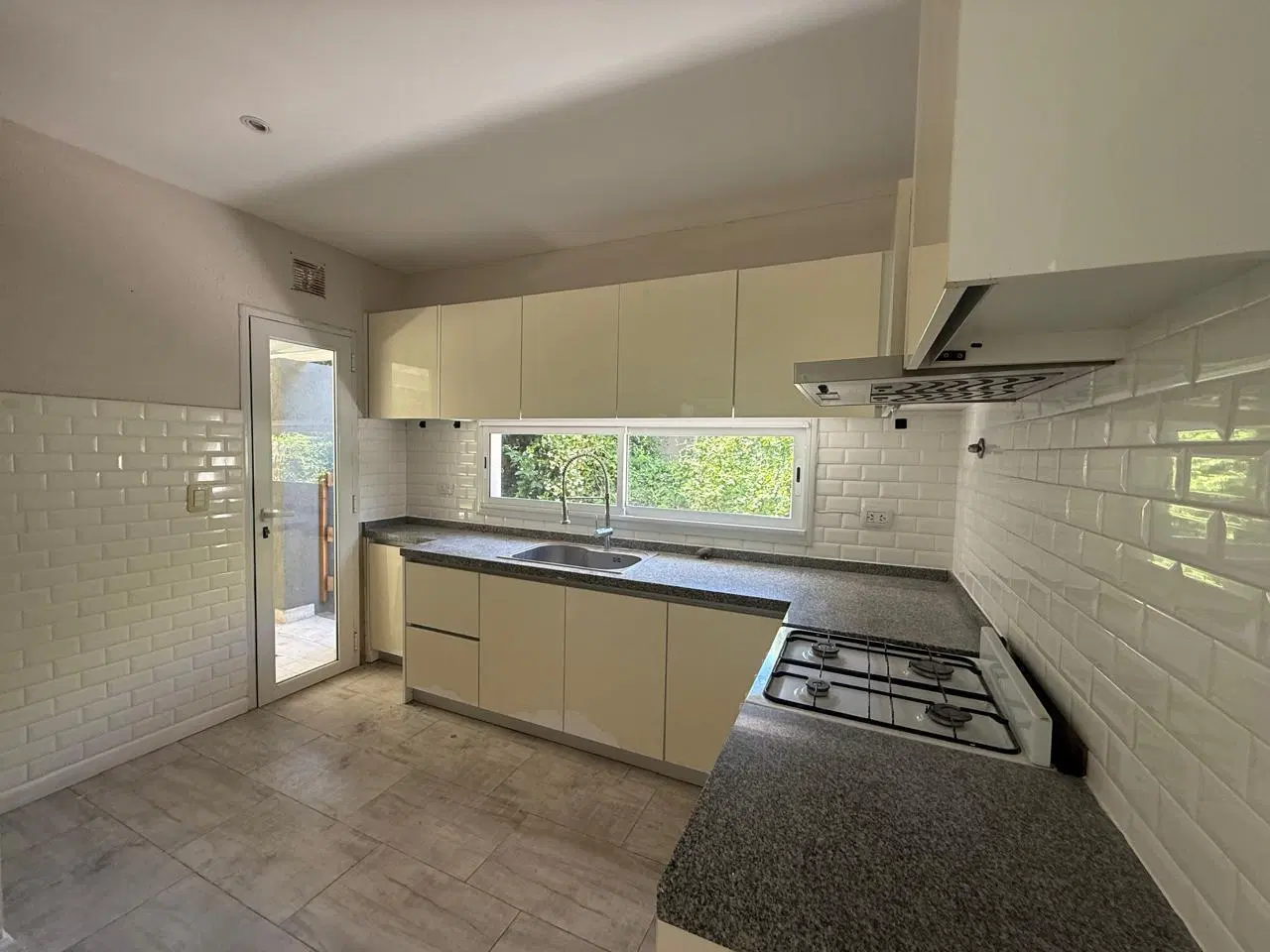 Casa en venta y alquiler en San Matias 3